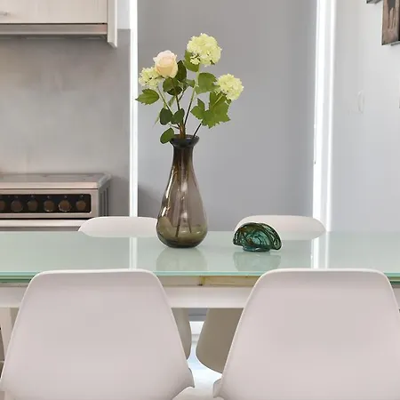 The Local House * Parikia (Paros)