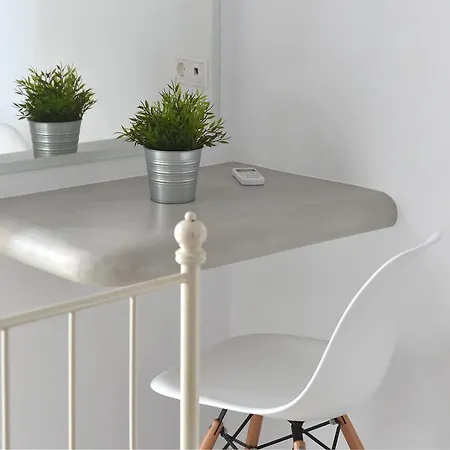 The Local House Parikia (Paros)