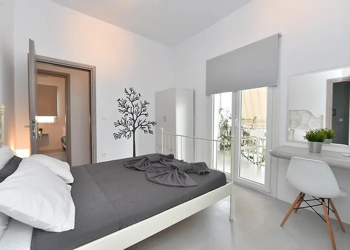 The Local House Апартаменты *